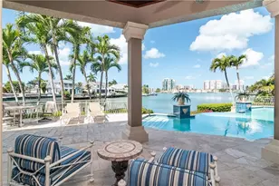 3433 Crayton Rd, Naples, FL 34103 - Photo 9