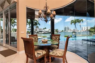 3433 Crayton Rd, Naples, FL 34103 - Photo 7