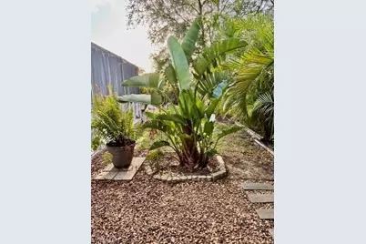 1113 NE 32nd St, Cape Coral, FL 33909 - Photo 9