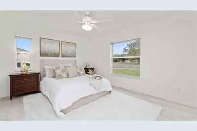 135 Estelle Dr, Naples, FL 34112 - Photo 23