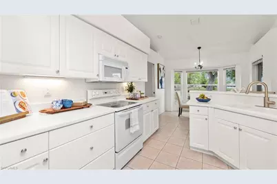 135 Estelle Dr, Naples, FL 34112 - Photo 9