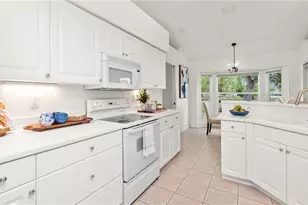 135 Estelle Dr, Naples, FL 34112 - Photo 9