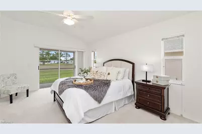 135 Estelle Dr, Naples, FL 34112 - Photo 15