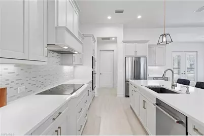 14265 Laguna Springs Ln, Naples, FL 34114 - Photo 9