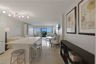 1 Bluebill Ave, Naples, FL 34108 - Photo 7