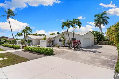 699 99th Ave N, Naples, FL 34108 - Photo 3