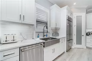 9536 Montelanico Loop, Naples, FL 34119 - Photo 9