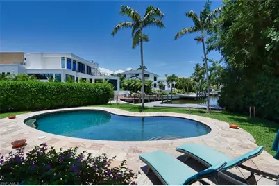 2201 Beacon Ln, Naples, FL 34103 - Photo 37