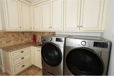 2201 Beacon Ln, Naples, FL 34103 - Photo 13