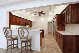 2201 Beacon Ln, Naples, FL 34103 - Photo 9