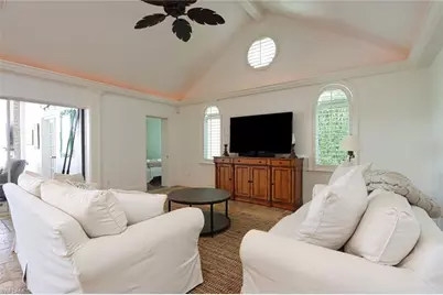 2201 Beacon Ln, Naples, FL 34103 - Photo 3