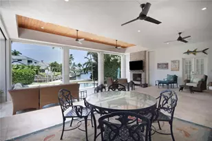 2201 Beacon Ln, Naples, FL 34103 - Photo 31