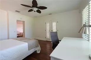 2201 Beacon Ln, Naples, FL 34103 - Photo 17