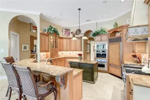 2350 Cheshire Ln, Naples, FL 34109 - Photo 13