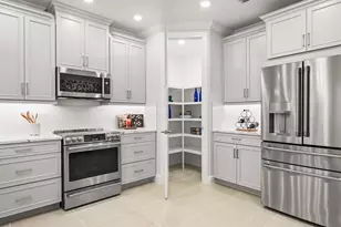 15336 Giardino Dr, Naples, FL 34114 - Photo 5