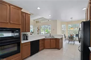 4832 Cerromar Dr, Naples, FL 34112 - Photo 9