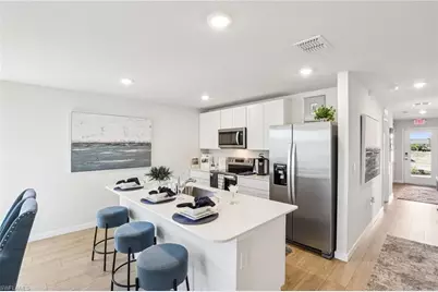 8022 Cedar Key Way, Lehigh Acres, FL 33905 - Photo 13