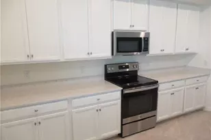 12032 Hawthorn Lake Dr, Fort Myers, FL 33913 - Photo 9