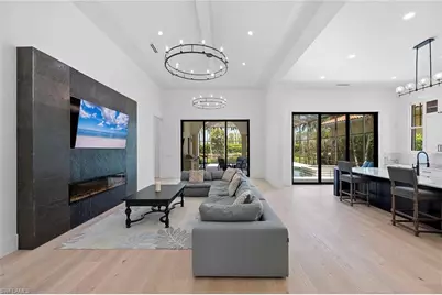 2749 Medallist Ln, Naples, FL 34109 - Photo 5