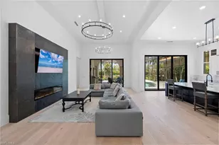 2749 Medallist Ln, Naples, FL 34109 - Photo 5