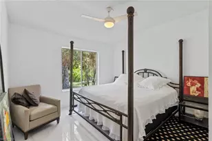 930 Moon Lake Dr, Naples, FL 34104 - Photo 15