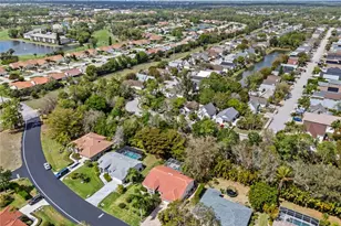 930 Moon Lake Dr, Naples, FL 34104 - Photo 25