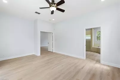 1435 Vintage Ln, Naples, FL 34104 - Photo 19