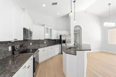 1435 Vintage Ln, Naples, FL 34104 - Photo 13