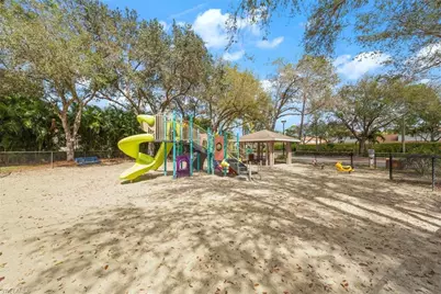 1435 Vintage Ln, Naples, FL 34104 - Photo 35