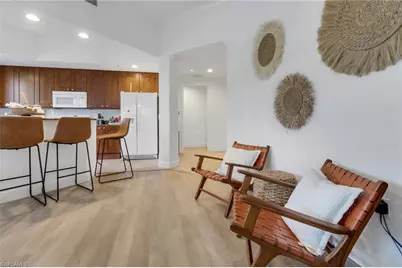 985 Sandpiper St #I204, Naples, FL 34102 - Photo 9