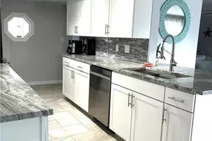 13511 Island Rd, Fort Myers, FL 33905 - Photo 9