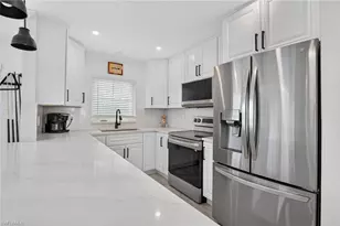 19 Crooked Ln, Naples, FL 34112 - Photo 11