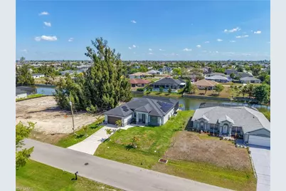 427 NW 7th Ave, Cape Coral, FL 33993 - Photo 7