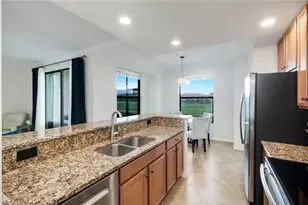 28042 Bridgetown Ct, Bonita Springs, FL 34135 - Photo 15