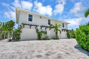 27293 Arroyal Rd E, Bonita Springs, FL 34135 - Photo 49