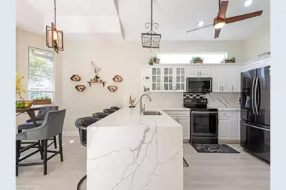 8098 Tauren Ct, Naples, FL 34119 - Photo 5