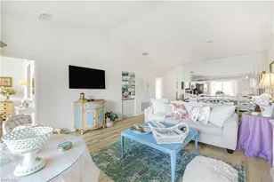 6045 Chardonnay Ln, Naples, FL 34119 - Photo 9