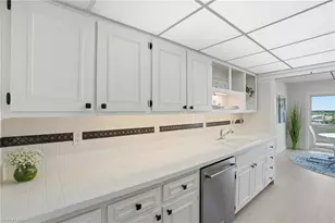 3410 Gulf Shore Blvd N, Naples, FL 34103 - Photo 17