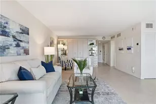 3410 Gulf Shore Blvd N, Naples, FL 34103 - Photo 7