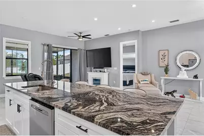 2661 43rd Ave NE, Naples, FL 34120 - Photo 5