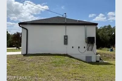 1907 E 15th St, Lehigh Acres, FL 33972 - Photo 7