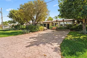 1432 SE 30th St, Cape Coral, FL 33904 - Photo 3