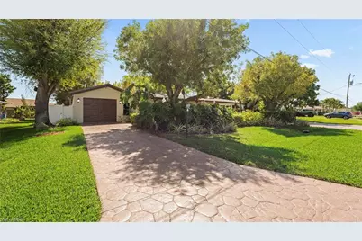 1432 SE 30th St, Cape Coral, FL 33904 - Photo 1