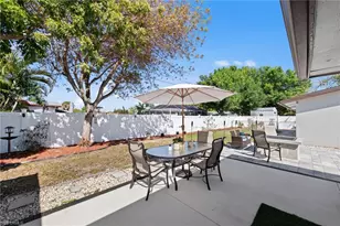 137 Vermont Ave, Fort Myers, FL 33905 - Photo 3