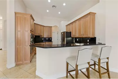 5101 Cerromar Dr, Naples, FL 34112 - Photo 11