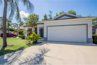 10714 San Tropez Cir, Estero, FL 33928 - Photo 3