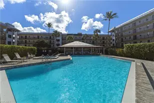 801 River Point Dr, Naples, FL 34102 - Photo 23