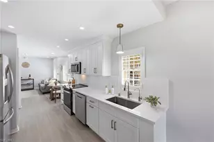 13205 Sherburne Cir, Bonita Springs, FL 34135 - Photo 7