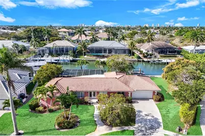 358 Grapewood Ct, Marco Island, FL 34145 - Photo 7