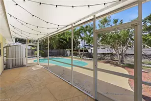 1377 11th Ct N, Naples, FL 34102 - Photo 19